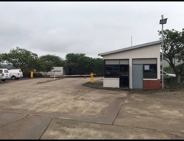 1,008M² WAREHOUSE TO LET IN RIVERHORSE VALLEY